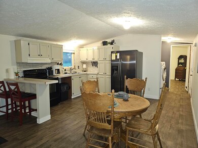 main area looking to kitchen