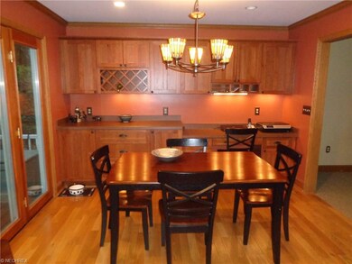 8045 Monterey Dr, Willoughby, OH 44094 - photo 2