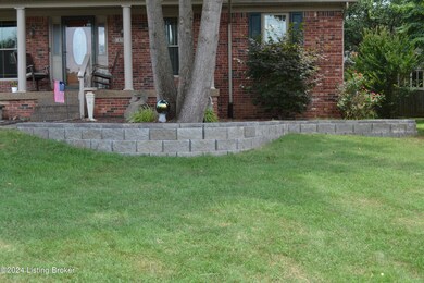 8701 Nansen Ct, Louisville, KY 40228 - photo 4