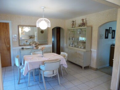 120 Calaman Rd, Cranston, RI 02910 - photo 4