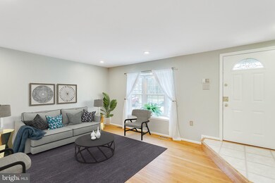 6113 Calico Pool Ln, Burke, VA 22015 - photo 4