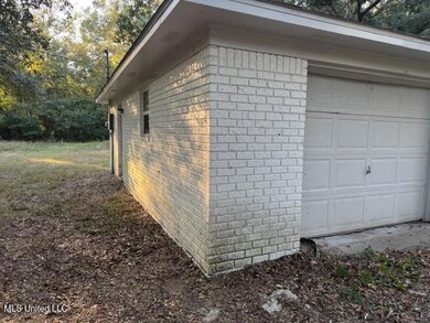 11305 Prassenos Ln, Moss Point, MS 39562 - photo 2