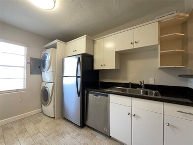 1502 Heights Blvd unit 4, Houston, TX 77008 - photo 4