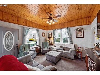 611 S 9th St, Coos Bay, OR 97420 - photo 7