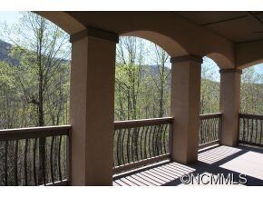 INCREDIBLE BALCONY VIEWS