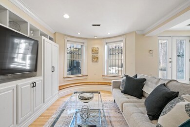 28 Greenwich Park unit 1, Boston, MA 02118 - photo 3