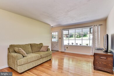 16116 Julie Ln, Laurel, MD 20707 - photo 2