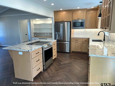 725 725 Jeffery Dr, Tyler, TX 75703 - photo 7