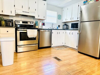 560 Highridge Rd, Broxton, GA 31519 - photo 6