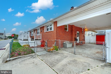 3118 Lynch Rd, Sparrows Point, MD 21219 - photo 7