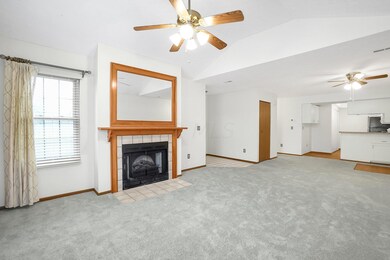 6-web-or-mls-2423-hooverside-ln