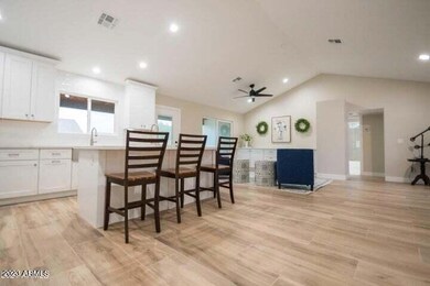 1548 E Drake Dr, Tempe, AZ 85283 - photo 4