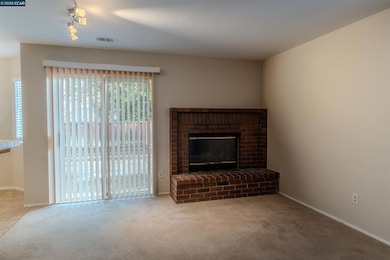 1057 Green Point Ct, Concord, CA 94521 - photo 6