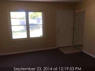 17408 Wellington Dr, Hazel Crest, IL 60429 - photo 4