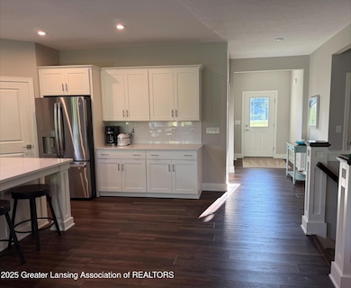 1472 Badlands Dr, Lansing, MI 48917 - photo 3