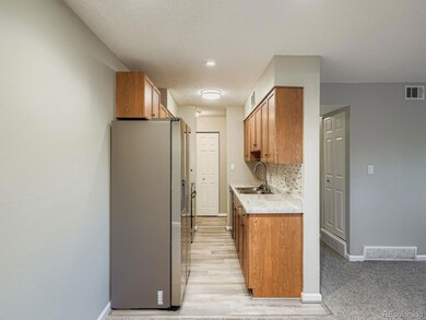 140 E Highline Cir unit 105, Centennial, CO 80122 - photo 7