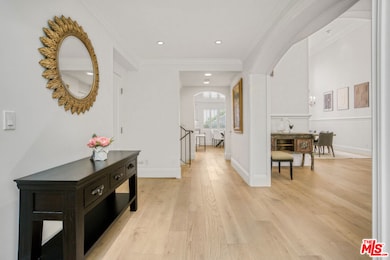 11974 Mayfield Ave unit 6, Los Angeles, CA 90049 - photo 3