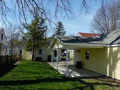 325 North Ave, North Tonawanda, NY 14120 - photo 3