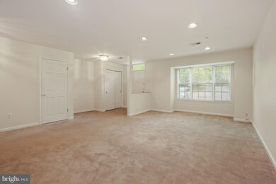 9317 Frensham Ct, Laurel, MD 20708 - photo 5
