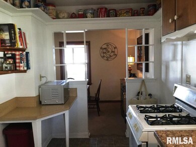 1535 Florence Ln, Davenport, IA 52804 - photo 6