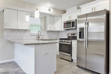 32 Garibaldi Ave unit 1, Newark, NJ 07114 - photo 2