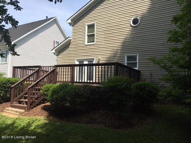 Large deck to entertain