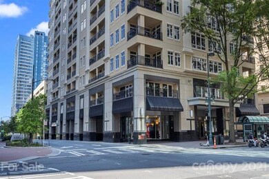 Amazing location.  Walk to everything in Uptown fr