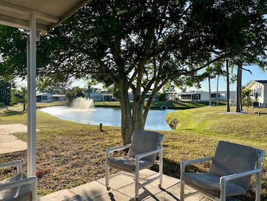 6906 Coconut Grove Cir, Ellenton, FL 34222 - photo 2