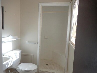 Full bath 1