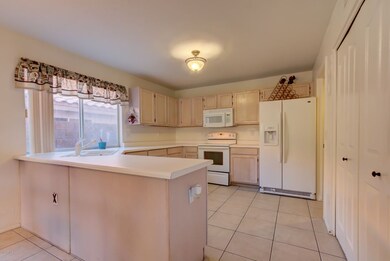 2026 E Windsong Dr-8