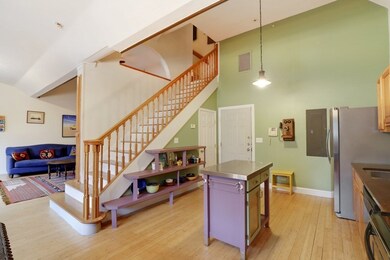 32 Providence St unit 8, Worcester, MA 01604 - photo 5