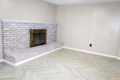 5428 Carbondale Dr, Columbus, OH 43232 - photo 7