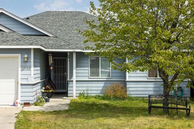 2520 NE 9th St 2 of 19
