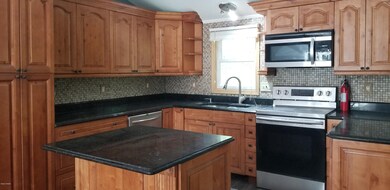 104 Palm Dr, Dingmans Ferry, PA 18328 - photo 6