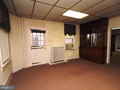 113 W Ridge St, Lansford, PA 18232 - photo 4