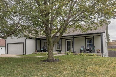 5565 Meadow View Dr, Shawnee, KS 66226 - photo 2