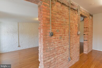 1707 N Charles St unit 305, Baltimore, MD 21201 - photo 5