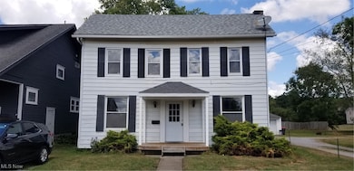 489 Columbia St, Leetonia, OH 44431 - photo 6