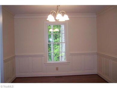 984 E Chamberlin Dr, Asheboro, NC 27205 - photo 7