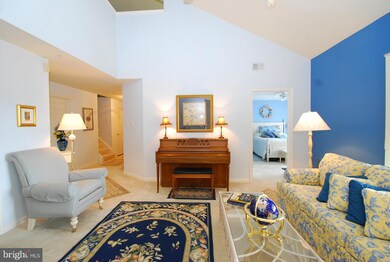 11812 Eton Manor Dr unit 303, Germantown, MD 20876 - photo 2