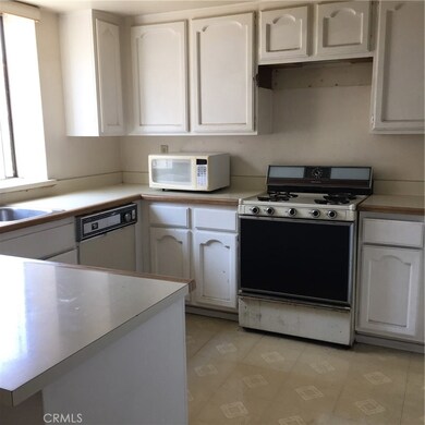 22539 Figueroa St unit 103, Carson, CA 90745 - photo 7