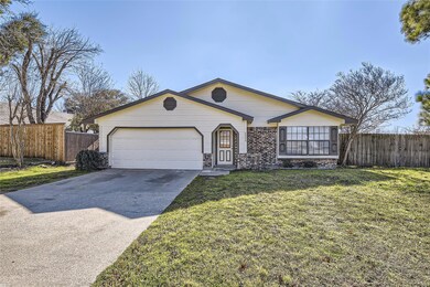 2200 Sequoia Ln, Bedford, TX 76021 - photo 3