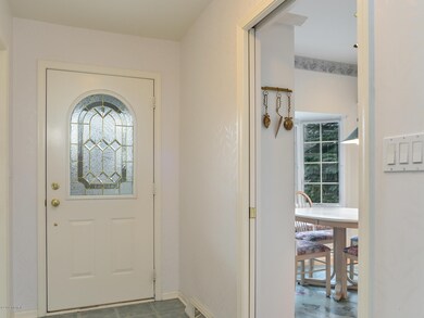 006-Foyer-5401608-medium4x3