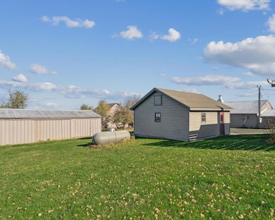 2307 E Pleasant St, Knoxville, IA 50138 - photo 6