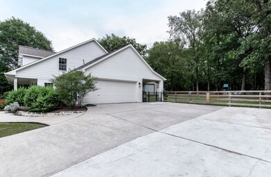 2426 E Blue Lake Dr, Magnolia, TX 77354 - photo 4