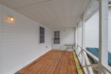 165 Stream Rd 03