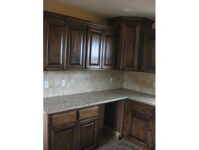 2820 W 2nd St, Elk City, OK 73644 - photo 5