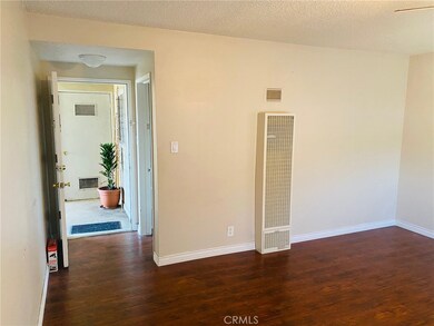 4426 N Lakewood Blvd unit 6, Long Beach, CA 90808 - photo 3