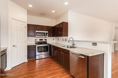 2618 N 29th Place, Phoenix, AZ 85008 - photo 6