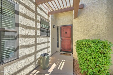 7705 S Kachina Dr-4